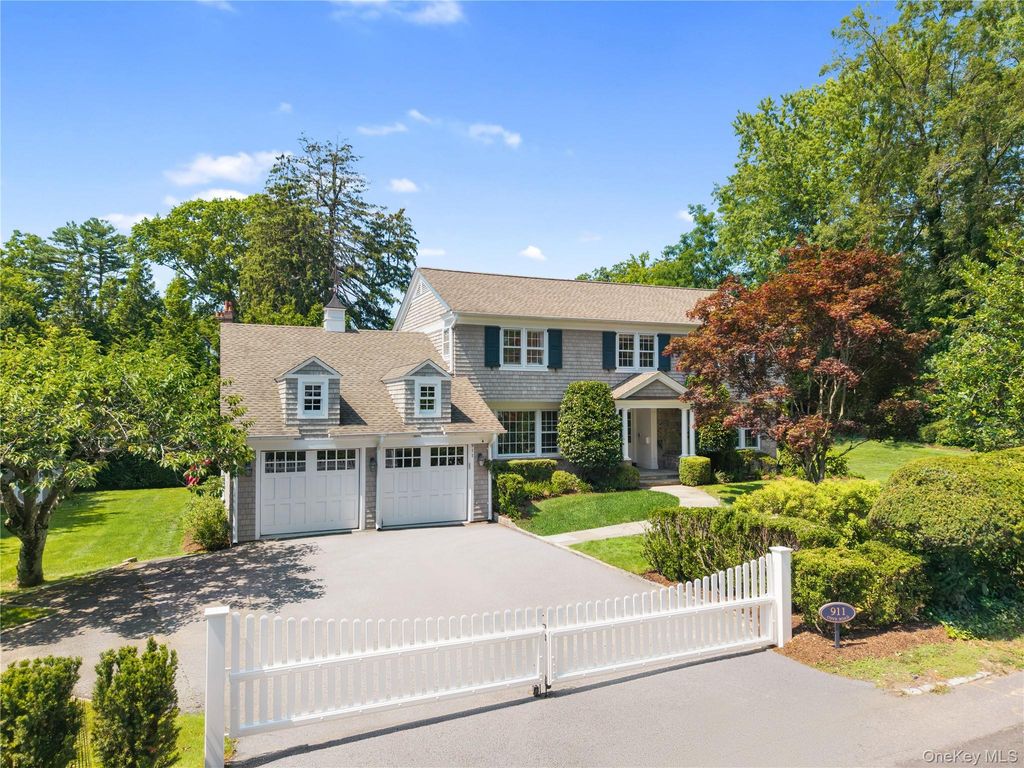 911 Cove Road, Mamaroneck, NY 10543 — exterior
