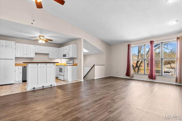 315 University Drive, Belleville, IL 62221