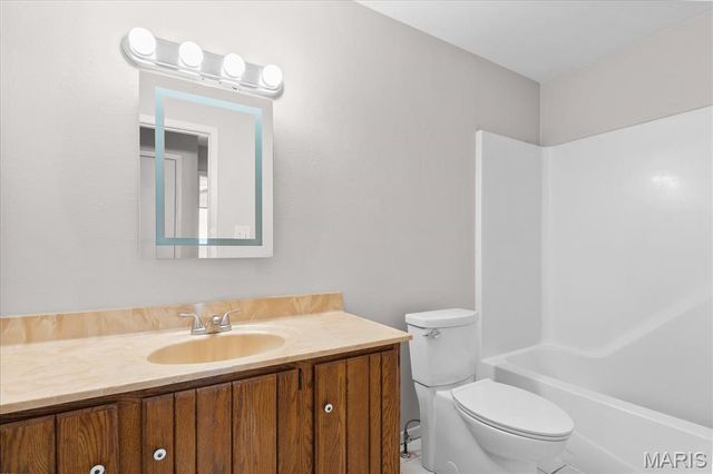 315 University Drive, Belleville, IL 62221