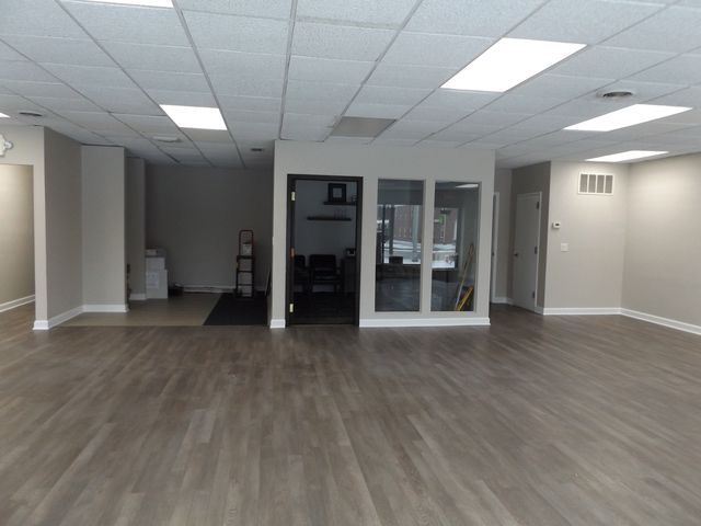 1015 S ARLINGTON HEIGHTS Road S, Arlington Heights, IL 60005