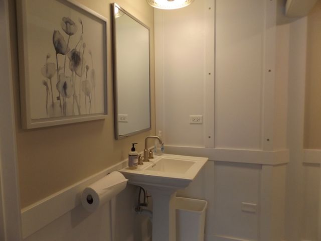1015 S ARLINGTON HEIGHTS Road S, Arlington Heights, IL 60005