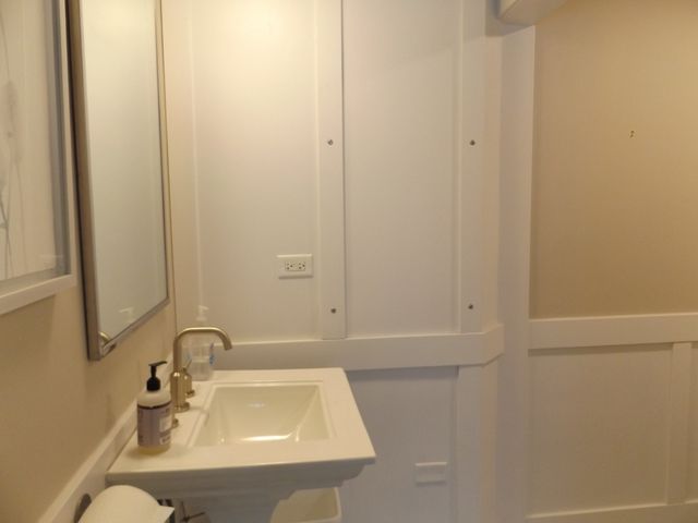 1015 S ARLINGTON HEIGHTS Road S, Arlington Heights, IL 60005