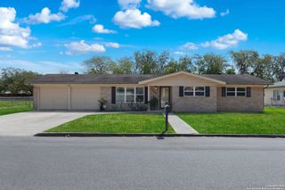1228 Rivercrest, New Braunfels, TX 78130