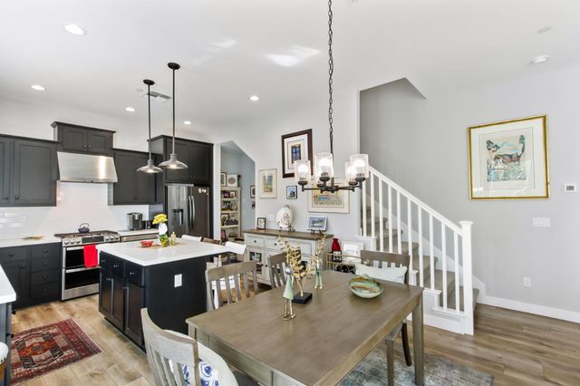 7548 Twin Bridges Ln, Citrus Heights, CA 95610