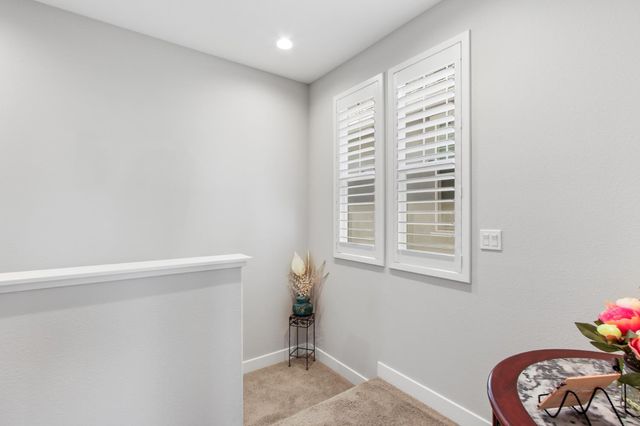 7548 Twin Bridges Ln, Citrus Heights, CA 95610