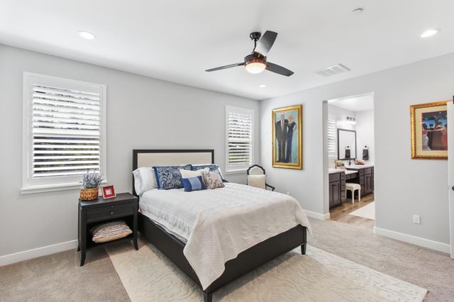 7548 Twin Bridges Ln, Citrus Heights, CA 95610