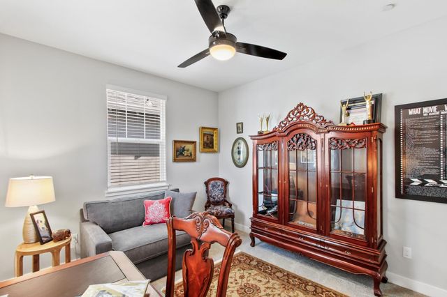 7548 Twin Bridges Ln, Citrus Heights, CA 95610