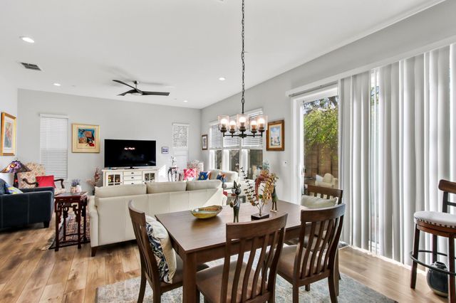 7548 Twin Bridges Ln, Citrus Heights, CA 95610