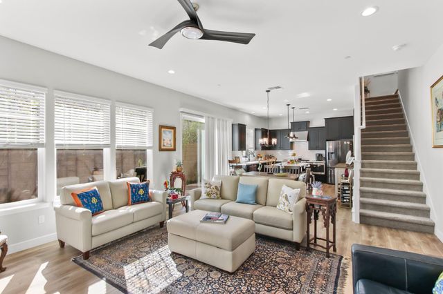 7548 Twin Bridges Ln, Citrus Heights, CA 95610