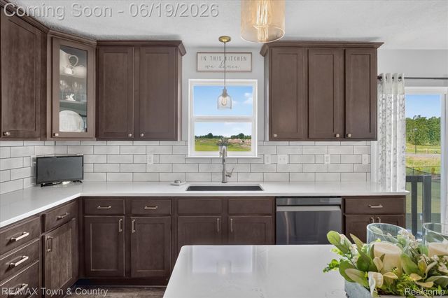 13148 River Rock Pass, Fenton Charter Township, MI 48451