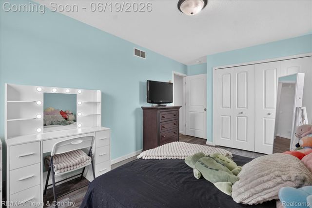 13148 River Rock Pass, Fenton Charter Township, MI 48451
