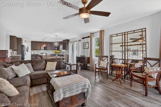 13148 River Rock Pass, Fenton Charter Township, MI 48451