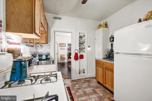 48 N ELLAMONT ST N, Baltimore, MD 21229