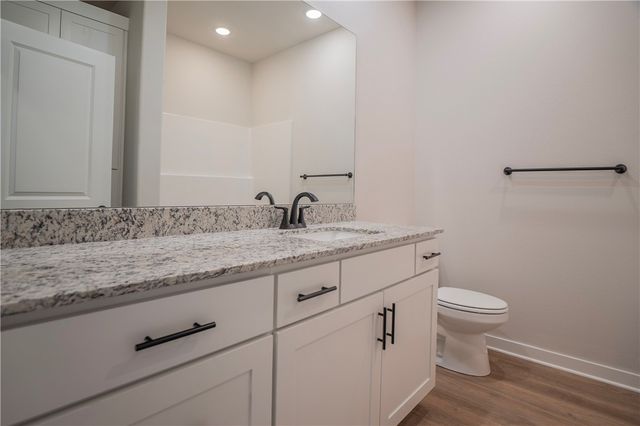 20 Nairn Lane, Bella Vista, AR 72715