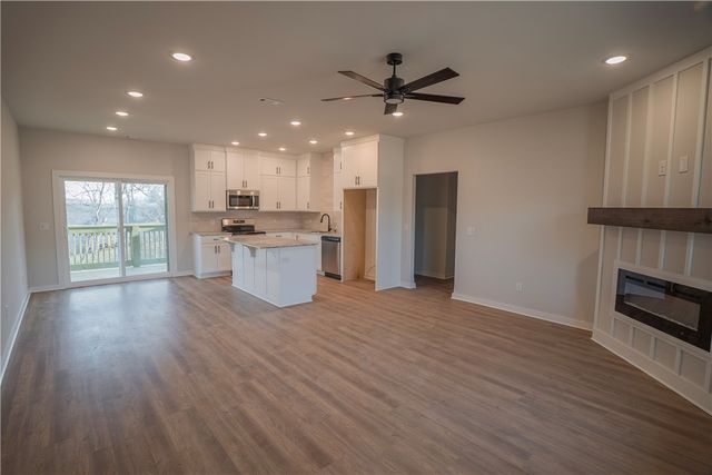 20 Nairn Lane, Bella Vista, AR 72715