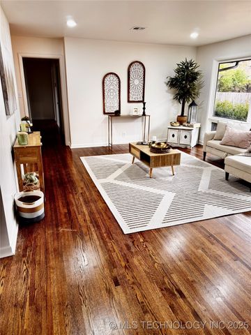 4320 E 60th Street, Tulsa, OK 74145