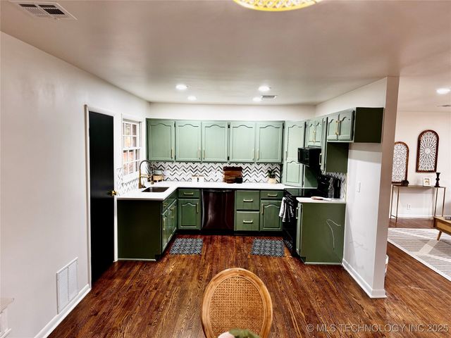 4320 E 60th Street, Tulsa, OK 74145