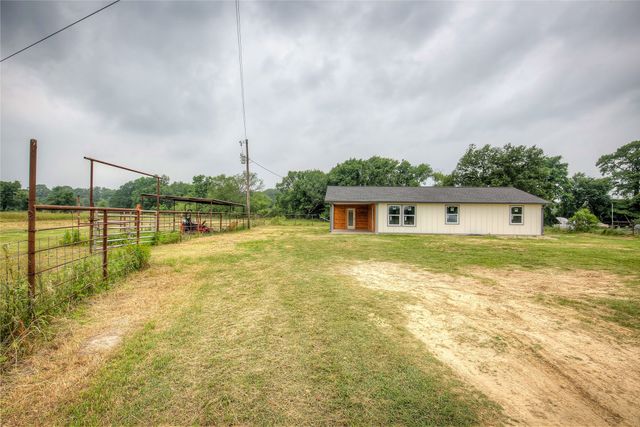 2189 Rs County Road 3150, Emory, TX 75440