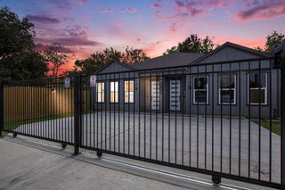 3652 Seabrook Street A and B, Houston, TX 77021