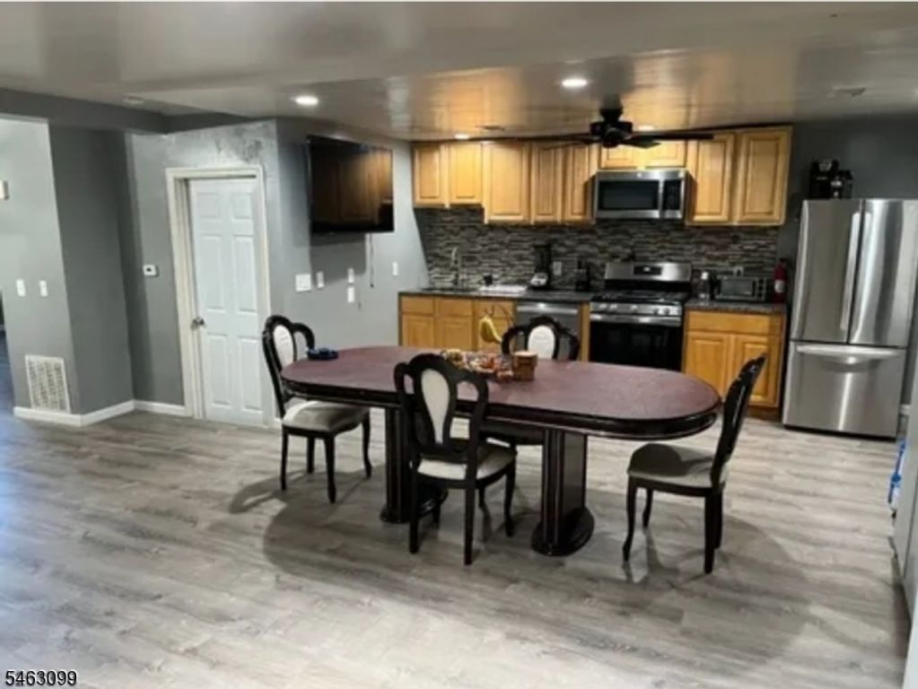 604 Livingston St C2, Elizabeth City, NJ 07206 — photo 3