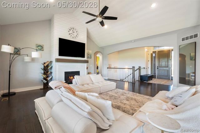 51265 Chamberlin Court, Northville, MI 48167