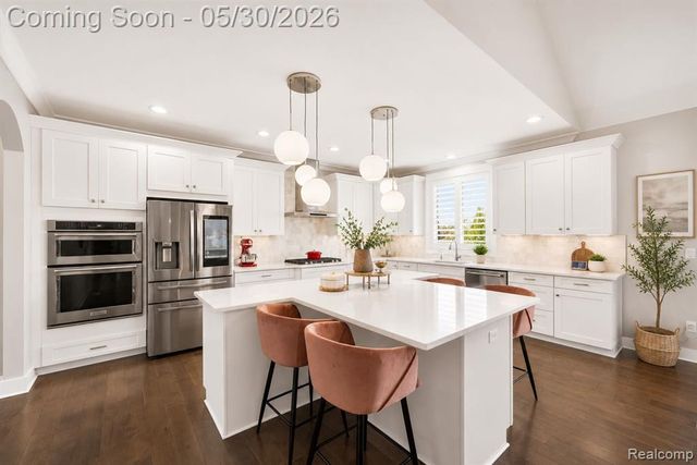 51265 Chamberlin Court, Northville, MI 48167
