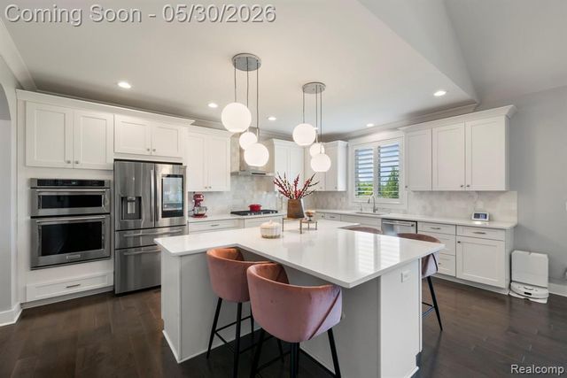 51265 Chamberlin Court, Northville, MI 48167