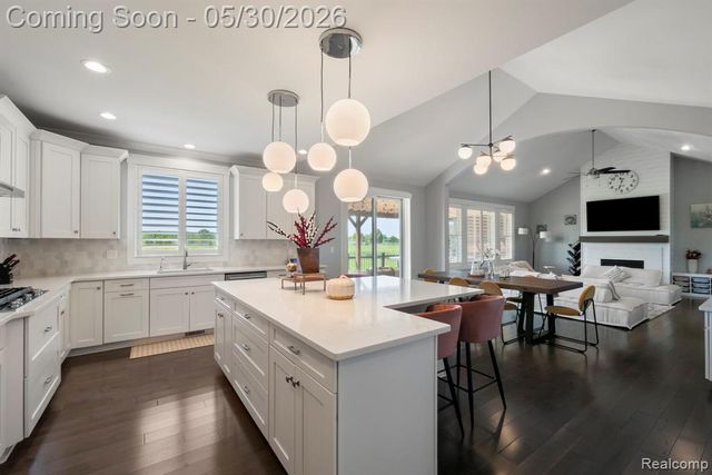 51265 Chamberlin Court, Northville, MI 48167