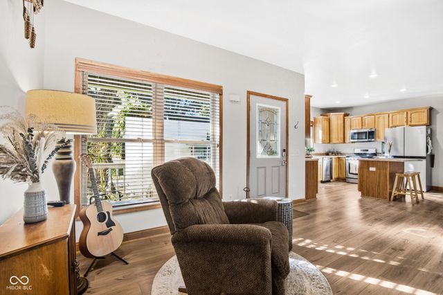 151 S Madison Street, Knightstown, IN 46148