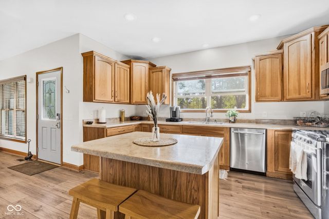 151 S Madison Street, Knightstown, IN 46148