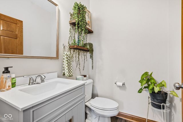 151 S Madison Street, Knightstown, IN 46148