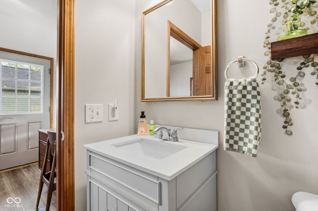 151 S Madison Street, Knightstown, IN 46148