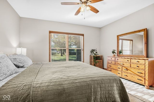 151 S Madison Street, Knightstown, IN 46148