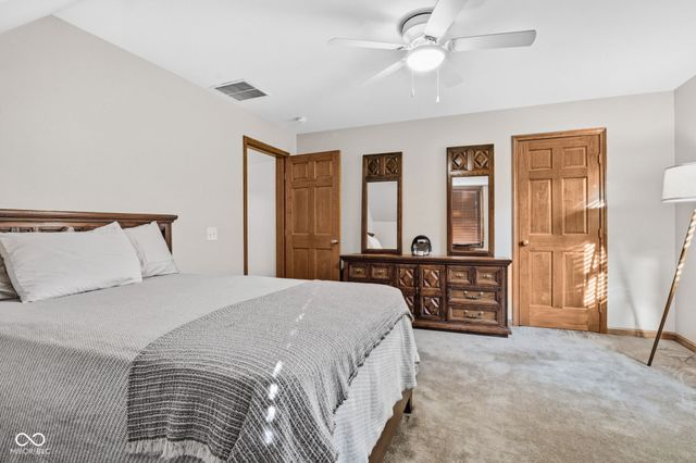 151 S Madison Street, Knightstown, IN 46148