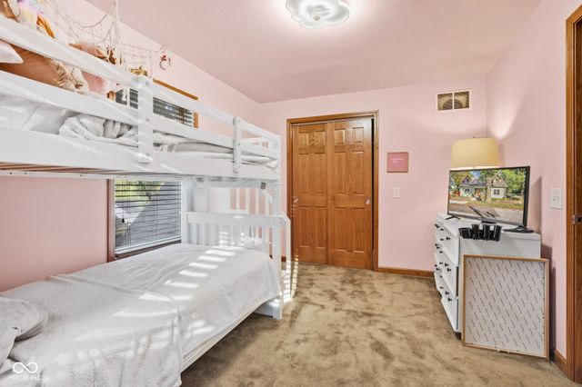 151 S Madison Street, Knightstown, IN 46148