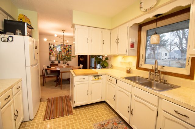 541 16th Street, West Des Moines, IA 50265