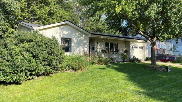 541 16th Street, West Des Moines, IA 50265