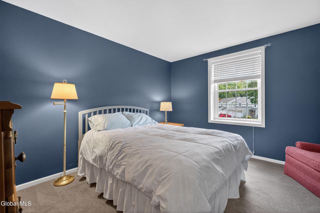 516 Elk Circle, Milton, NY 12020