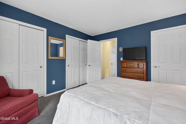 516 Elk Circle, Milton, NY 12020