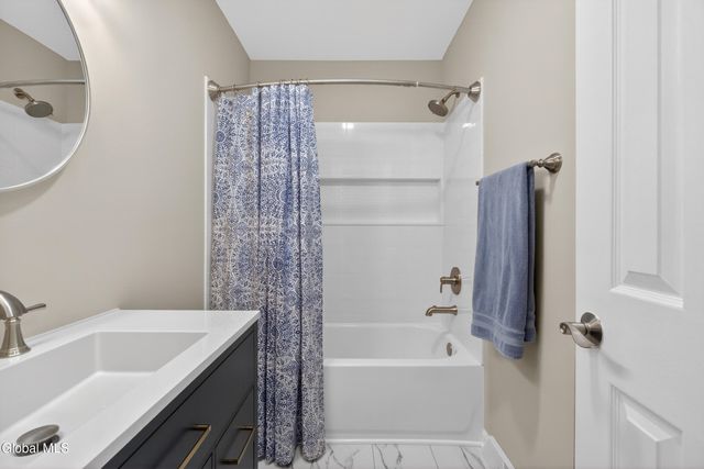 516 Elk Circle, Milton, NY 12020