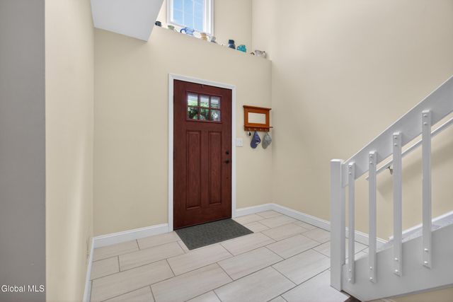 516 Elk Circle, Milton, NY 12020