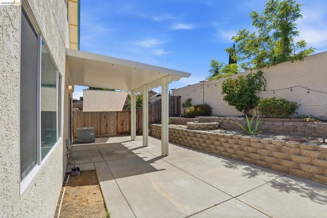 4465 Fall Ln, Oakley, CA 94561