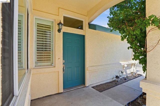 4465 Fall Ln, Oakley, CA 94561