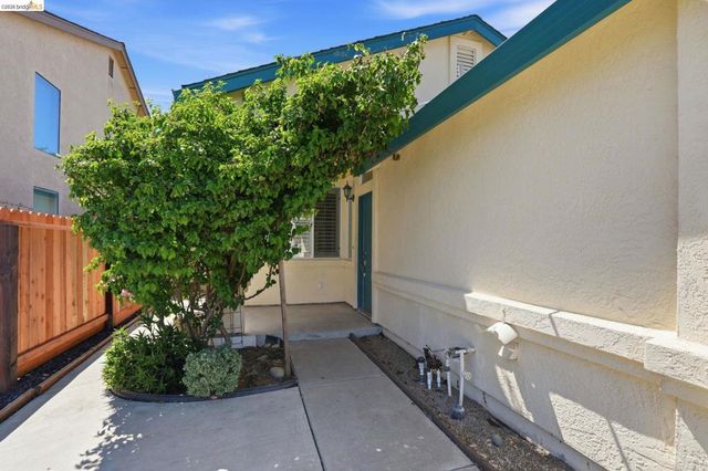 4465 Fall Ln, Oakley, CA 94561