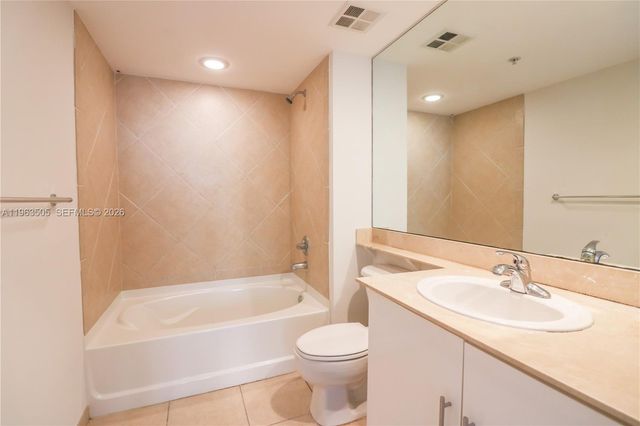 335 S BISCAYNE BLVD 2708, Miami, FL 33131