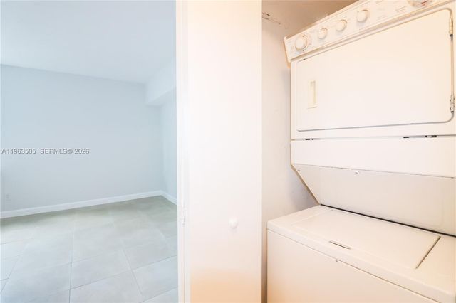 335 S BISCAYNE BLVD 2708, Miami, FL 33131