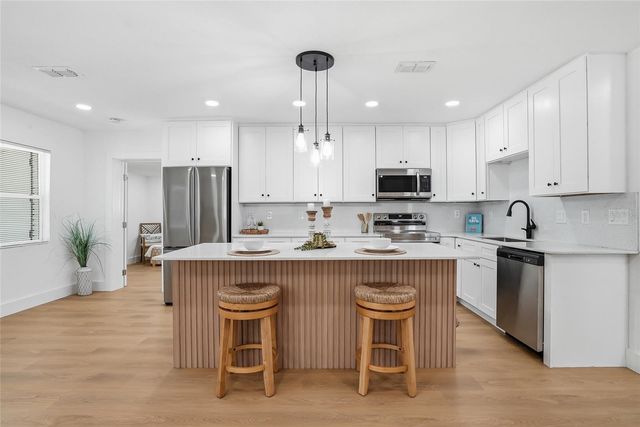 6808 S CORTEZ STREET, Tampa, FL 33616