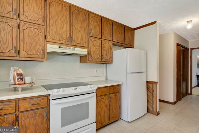 285 Merrydale Drive, Fayetteville, GA 30215