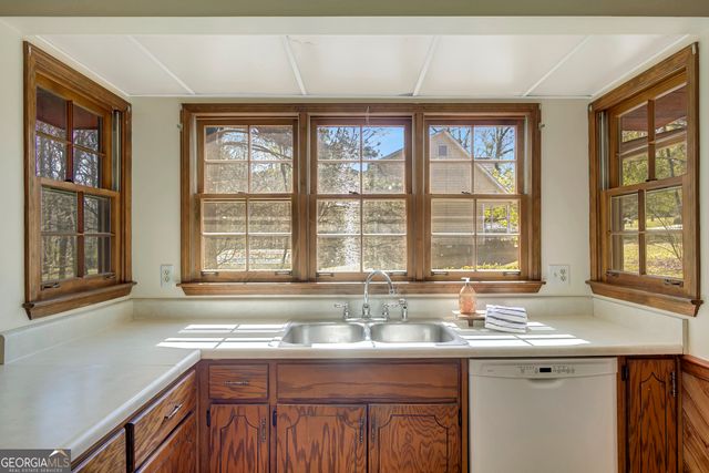 285 Merrydale Drive, Fayetteville, GA 30215