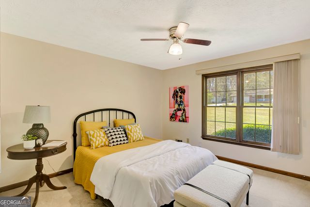 285 Merrydale Drive, Fayetteville, GA 30215